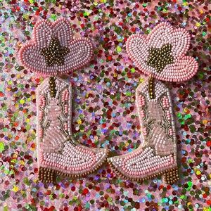 Cowgirl boots earrings 🤠🌟💖⚡️.    Barbie style ⚡️⚡️⚡️